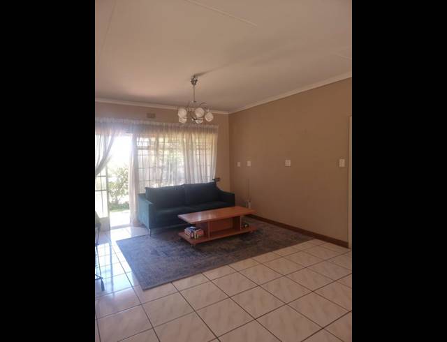 3 BEDROOM SIMPLEX FOR SALE IN BEDFORD GARDENS